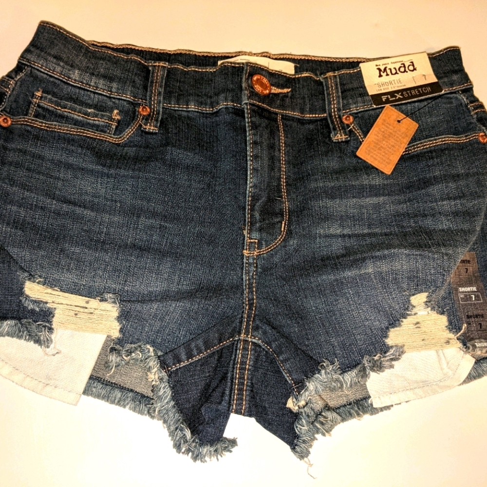 NWT Shortie Mudd Shorts